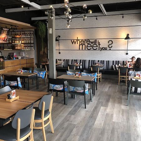 普吉岛芭东海滩格鲁尔酒店 Patong 外观 照片